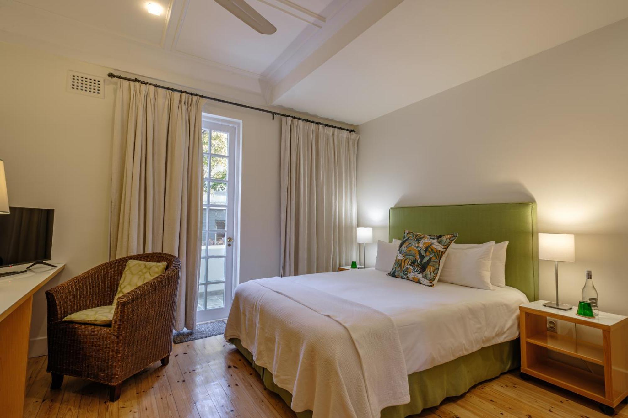 The Walden Suites Cape Town Room photo