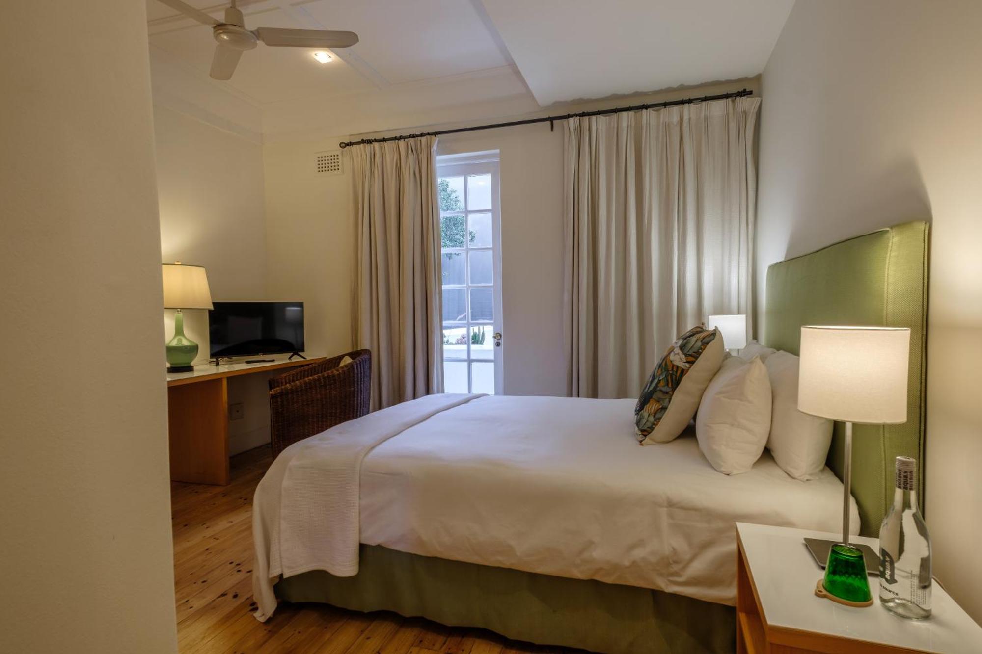 The Walden Suites Cape Town Room photo
